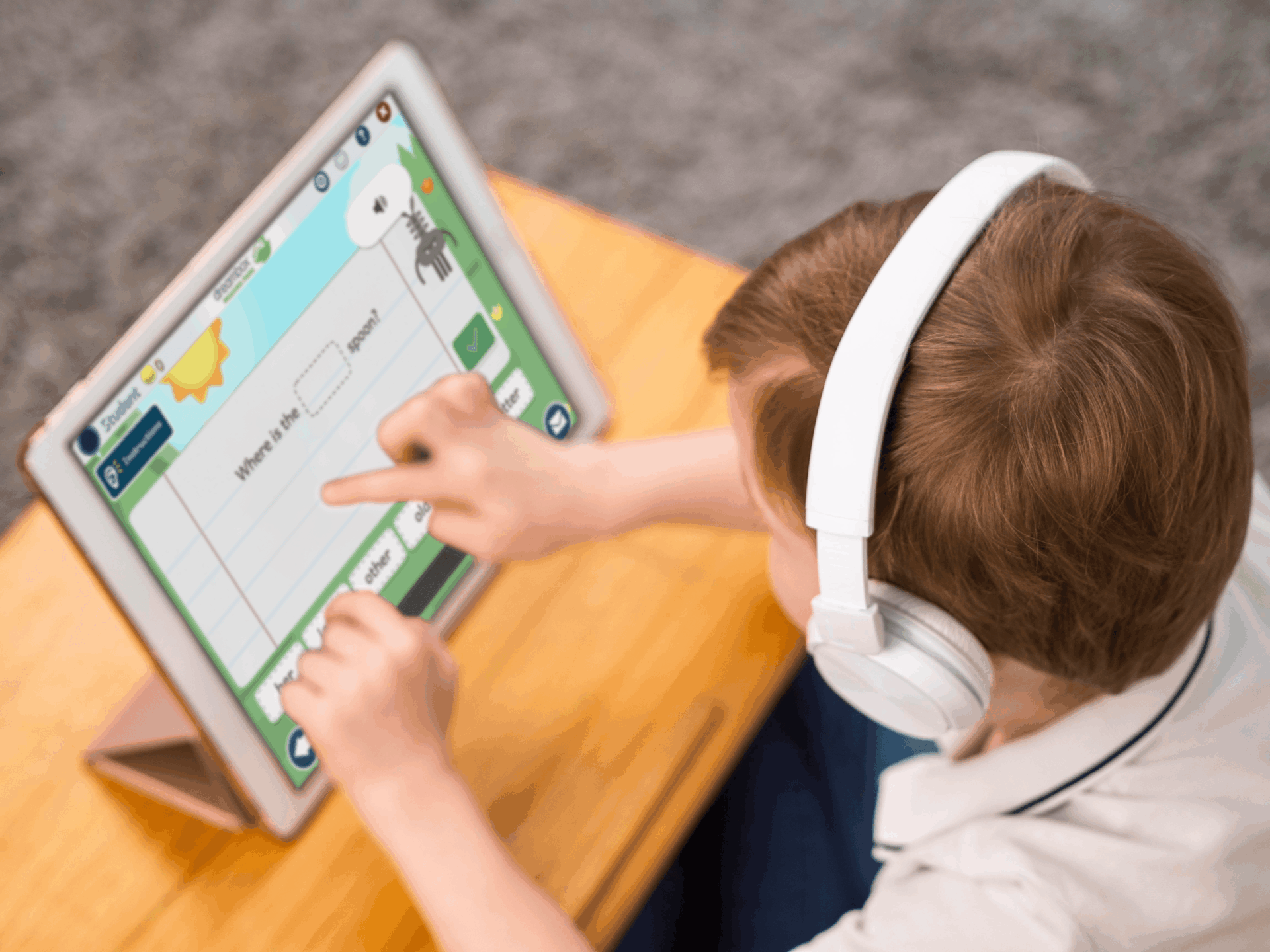 Image4 little boy playing tablet LAYERS png